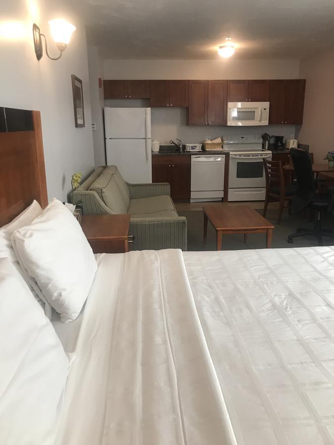 Crescent Suites Hotel Γουόλθαμ Εξωτερικό φωτογραφία